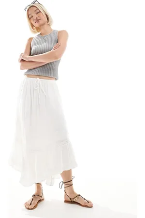 Hollister Falda larga blanca con bajo acampanado y detalle de paneles de