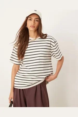 Abercrombie & Fitch Camiseta blanca a azul marino de corte cuadrado con bolsillo de -Multicolor