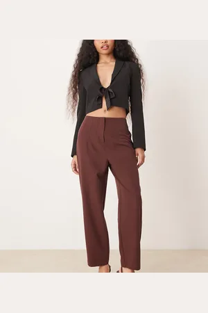 Miss Selfridge Pantalones chocolate básicos de corte cigarette de -Verde