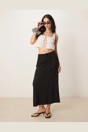 JDY Falda midi negra vaporosa con detalle de lazada de