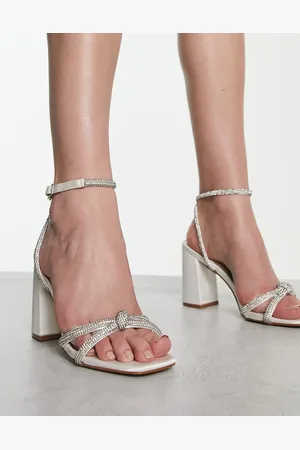 Be Mine Sandalias color marfil de horma ancha de satén con adornos Abina de -Blanco