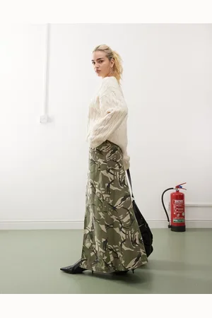 A Bathing Ape Falda larga con estampado de camuflaje de -Verde