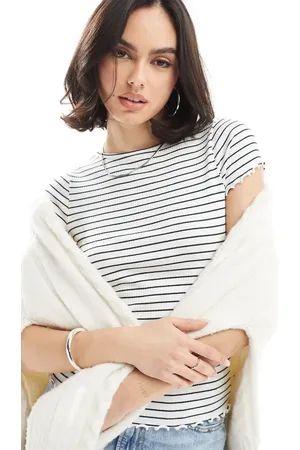 New Look Camiseta blanca a rayas con detalles remallados de -Blanco