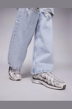 Nike Zapatillas de deporte blancas y marrones P-6000 de