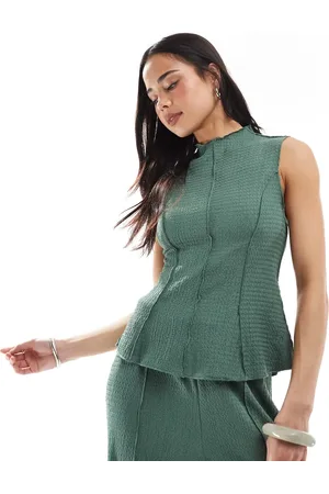 VERO MODA Top verde pino con detalle de costura de tejido texturizado de (parte de un conjunto)
