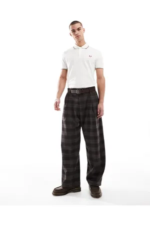 Fred Perry Polo color hueso con ribete doble de