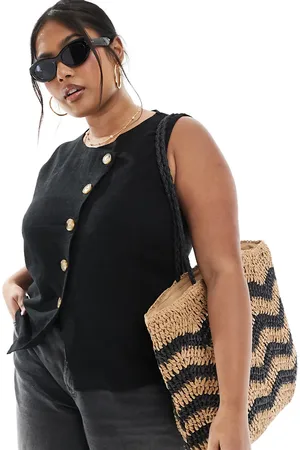 ASOS Chaleco con tapeta de botones asimétrica en la parte delantera de tejido efecto lino de ASOS DESIGN Curve