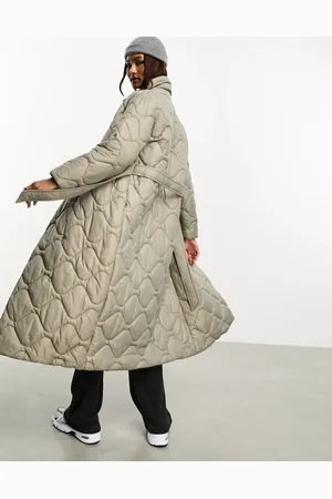 VERO MODA Abrigo de plumas largo color guateado con cuello alto de -Beis neutro