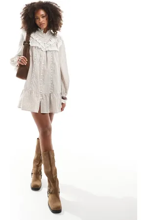 Miss Selfridge Vestido camisero con estampado de rayas y detalle de volante de estilo wéstern de -Multicolor