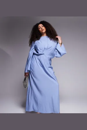 ASOS Vestido largo de manga larga y corte al bies con detalle recogido de satén de ASOS DESIGN Curve