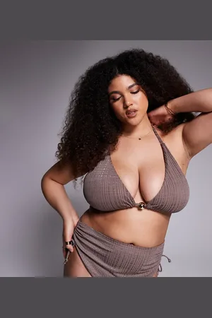 ASOS Top de bikini triangular Tayla de ASOS DESIGN Curve