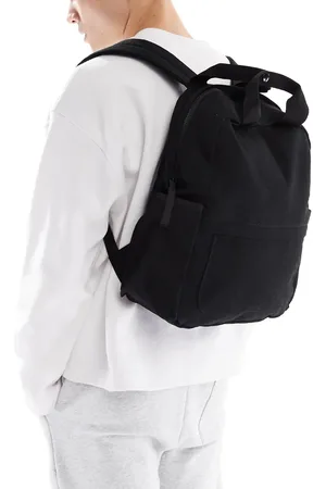 ASOS Mochila negra cuadrada de lona de