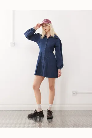 Reclaimed Vestido camisero corto vaquero añil con lavado enjuagado y cuello babero de