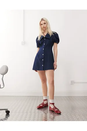 Reclaimed Vestido vaquero corto azul añil con cuello estilo marinero de