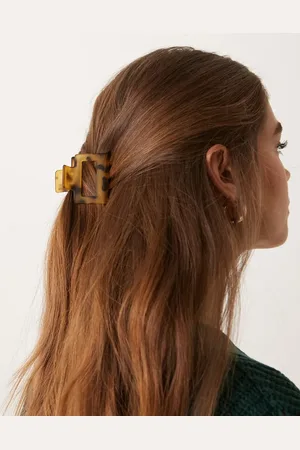 DesignB London Pinza para el cabello pequeña cuadrada efecto carey de