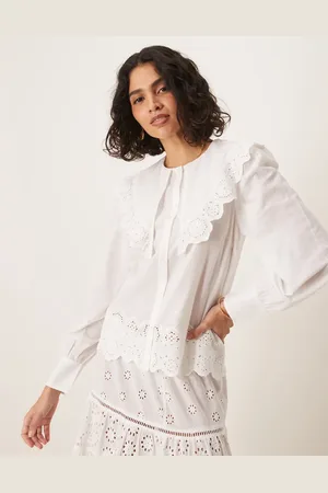 AWARE Camisa blanca con solapas llamativas y bordado inglés de -Blanco