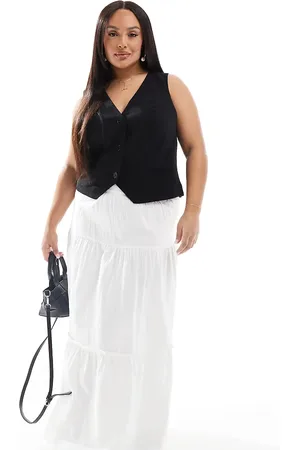 Esmée Falda playera larga blanca escalonada exclusiva de Esmée Curve