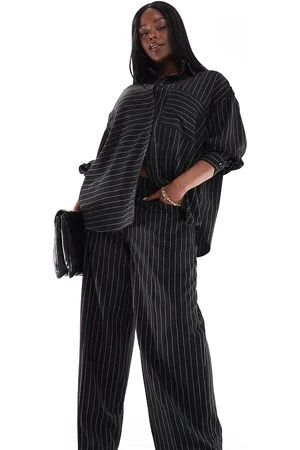 ASOS Pantalones negros a rayas de pernera recta holgada con detalle de 5 bolsillos de ASOS DESIGN Curve (parte de un conjunto)