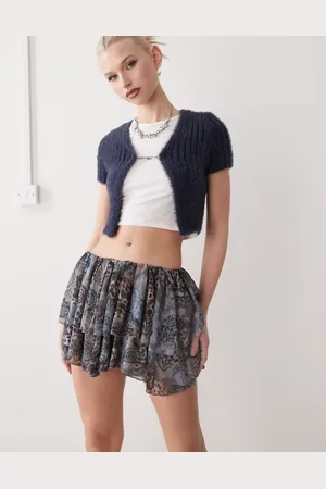 Monki Minifalda marrón escalonada con estampado de cachemir de