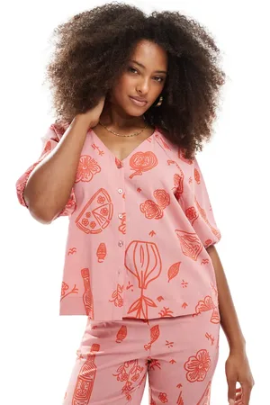 Object Blusa rosa abotonada con estampado de dibujos de (parte de un conjunto)