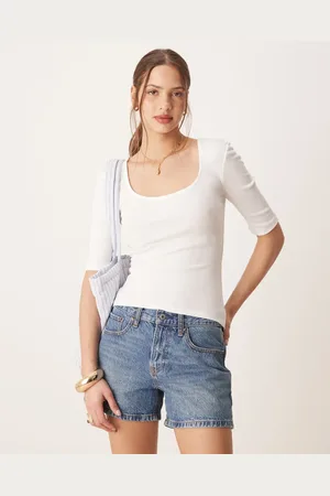 AWARE Top con cuello ancho de canalé de