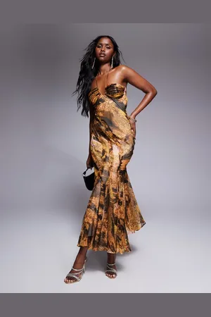 ASOS Vestido largo con , cuello halter y bajo asimétrico sin rematar de -Multicolor