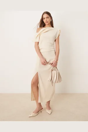 ASOS Vestido midi amarillo pastel con hombro caído y detalle drapeado de -Blanco
