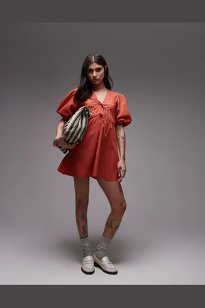 Topshop Vestido corto marrón óxido con mangas abullonadas y cuello de pico de
