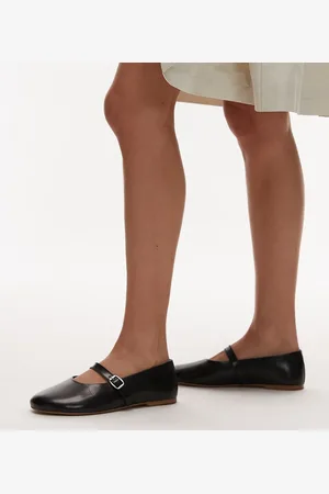 Topshop Bailarinas negras fruncidas de cuero con hebilla Ash de