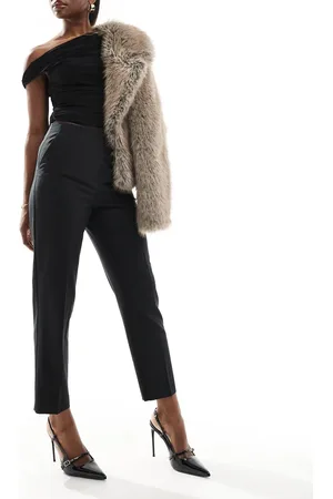 Miss Selfridge Pantalones negros de corte cigarette Essentials de