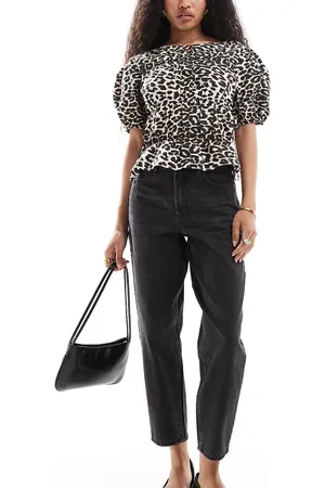 Miss Selfridge Vaqueros mom de talle alto con lavado negro de