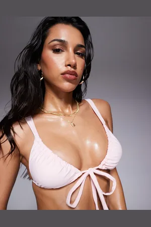 Candypants Top de bikini pastel triangular fruncido de