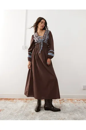 Reclaimed Vestido midi amplio con bordado azul empolvado en contraste de