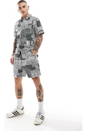 Farah Pantalones cortos blancos y negros con estampado a rayas y cuadros Redwald de (parte de un conjunto)