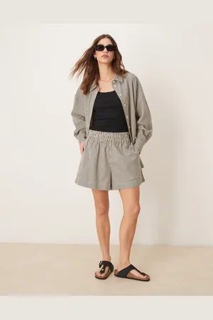 ASOS Pantalones cortos a rayas monocromáticos de corte acampanado sin cierres de (parte de un conjunto)-Multicolor