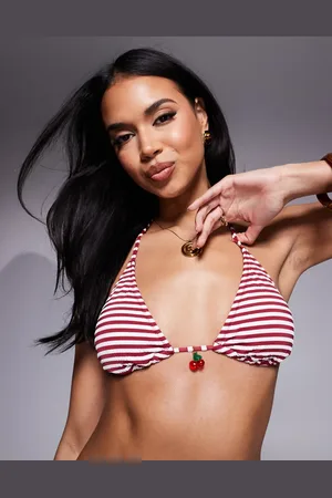 Candypants Top de bikini a rayas rojas y blancas triangular con detalle de cerezas de tejido rugoso de -Multicolor