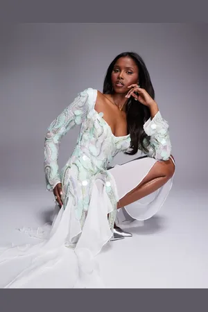 ASOS Vestido corto claro con abalorios y ribetes de chifón de