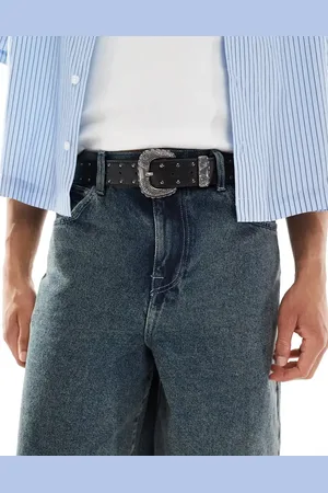 ASOS Cinturón de estilo wéstern con tachuelas y detalles florales de cuero sintético de