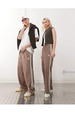 adidas Pantalones de chándal marrones de corte suelto Firebird de -Marrón