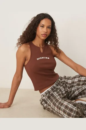 Dickies Camiseta capuchino sin mangas de corte alargado con cuello de pico de