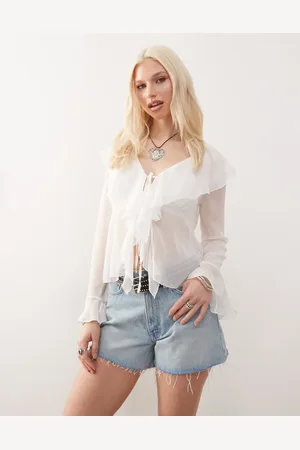 Reclaimed Blusa blanca de estilo bohemio con lazada delantera y volantes de -Blanco