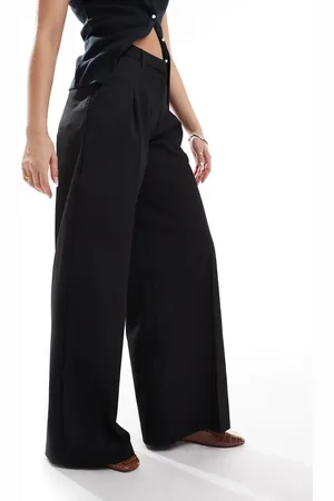 Monki Pantalones negros de talle alto y pernera ancha con pinzas delanteras de