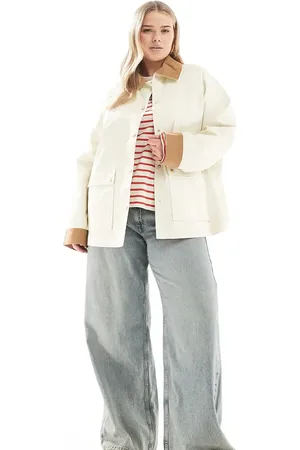 ASOS Chaqueta color con acabado encerado y solapas de pana Barn de ASOS DESIGN Curve-Neutro