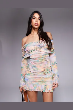 AFRM Vestido corto fruncido de manga larga con estampado floral y volante en el bajo de -Multicolor