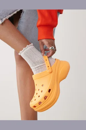 Crocs Zuecos naranjas Bae de