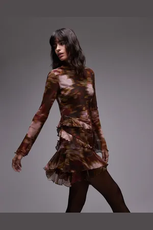Topshop Vestido de tarde con estampado floral difuminado y volantes de