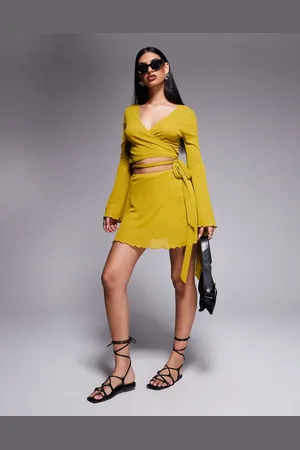 ASOS Minifalda verde salvia cruzada con volantes y detalle anudado en el lateral de malla de (parte de un conjunto)