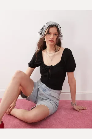 Miss Selfridge Top de estilo mesonera con lazada delantera de
