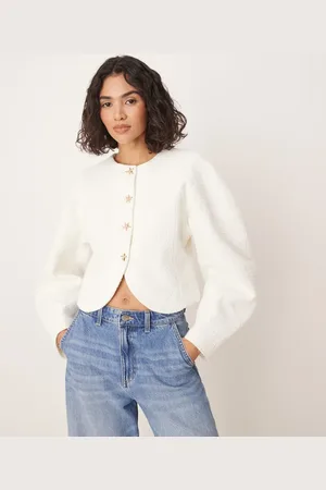ASOS Chaqueta color crema de corte cocoon de bouclé con botones en forma de estrella de mar de -Neutro