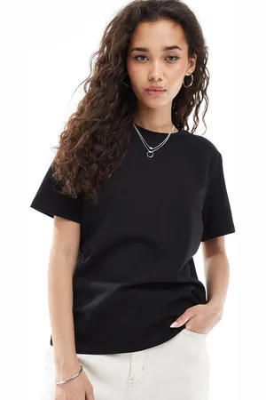 ONLY Camiseta negra con cuello redondo Ultimate de